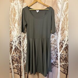 LuLaRoe 2X Nicole Gray Dress